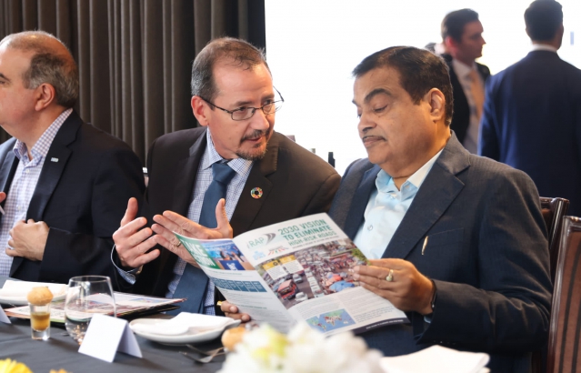 Union Minister Shri Nitin Gadkari Ji had a fruitful interaction & discussion with the Australian Industry delegates at Industry Roundtable conference