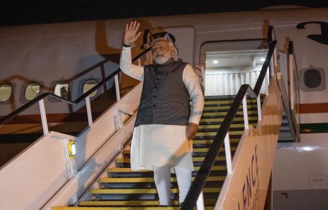 After concluding successful visit to Australia, Prime Minister Shri Narendra Modi emplanes for New Delhi.