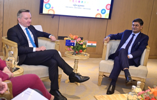 Mr. Chris Bowen, Minister for Climate and Energy, Australia, met Hon'ble Minister of Power and New & Renewable Energy Shri R.K. Singh during the #G20 Energy Transitions Ministerial in Goa